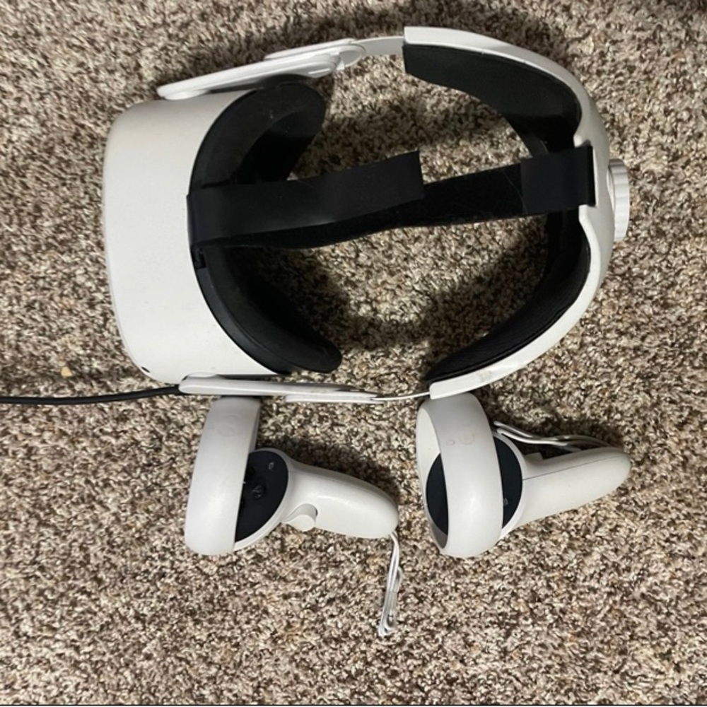 Quest 2 elite strap with battery